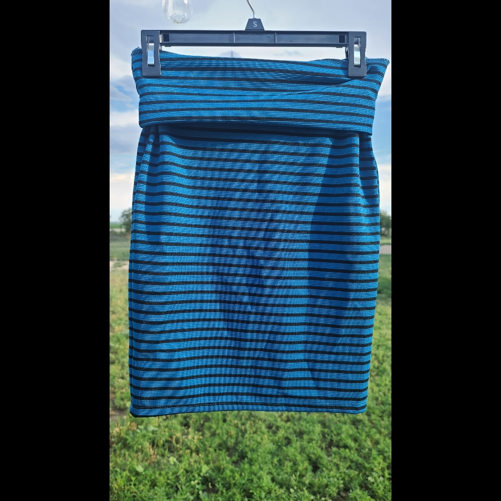 LuLaRoe XS Blue & Black Skirt
